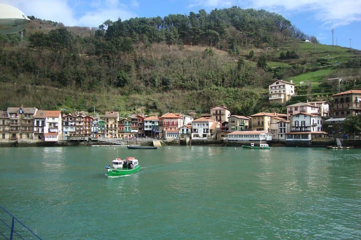 Easy Hike From San Sebastian To Pasaia