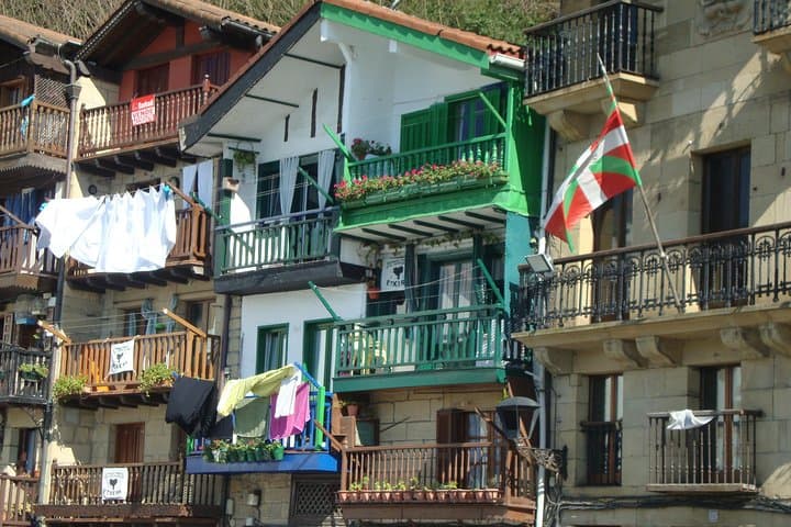 Easy Hike From San Sebastian To Pasaia