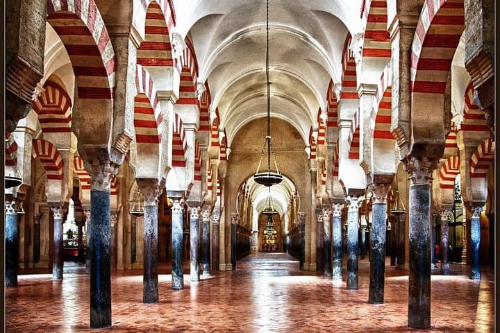 Private Tour: Cordoba Walking Tour with Skip-the-line Tickets