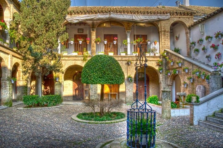 Private Tour: Cordoba Walking Tour with Skip-the-line Tickets
