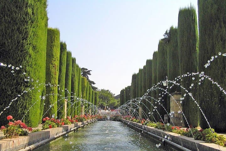 Private Tour: Cordoba Walking Tour with Skip-the-line Tickets