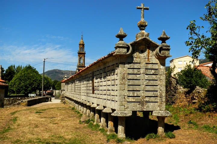 North of Spain & Portugal: 8-day Guided Tour from Barcelona