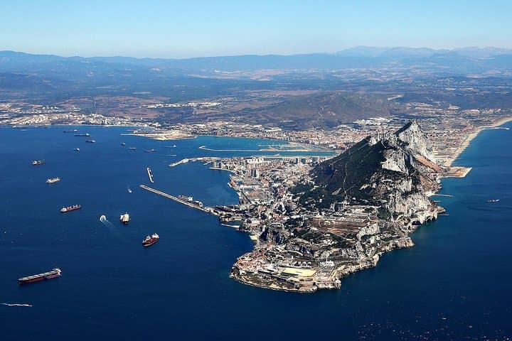 Gibraltar Shopping Guided Tour from Costa del Sol