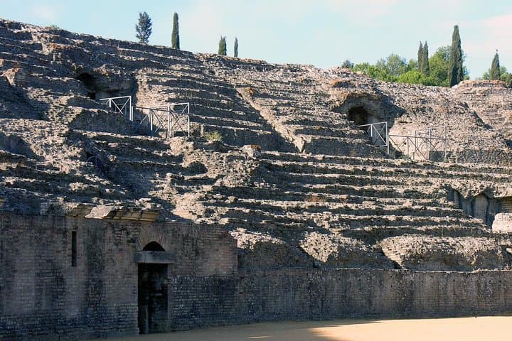 Private 4-hour Tour of Italica from Seville with pick up