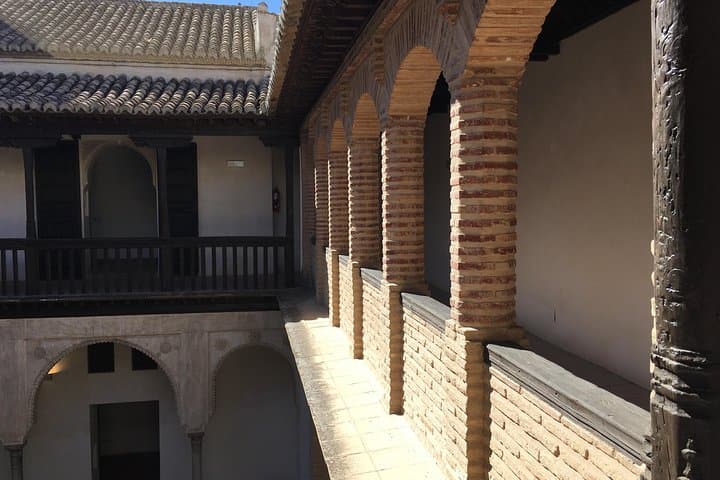 La Granada Nasrid: Nobility next to the Alhambra