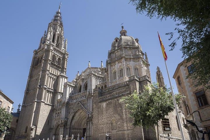 Toledo Private Full day Tour from Madrid with pick up and dropoff