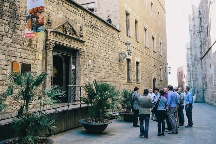 Barcelona, Stories and Legends of Gothic Quarter