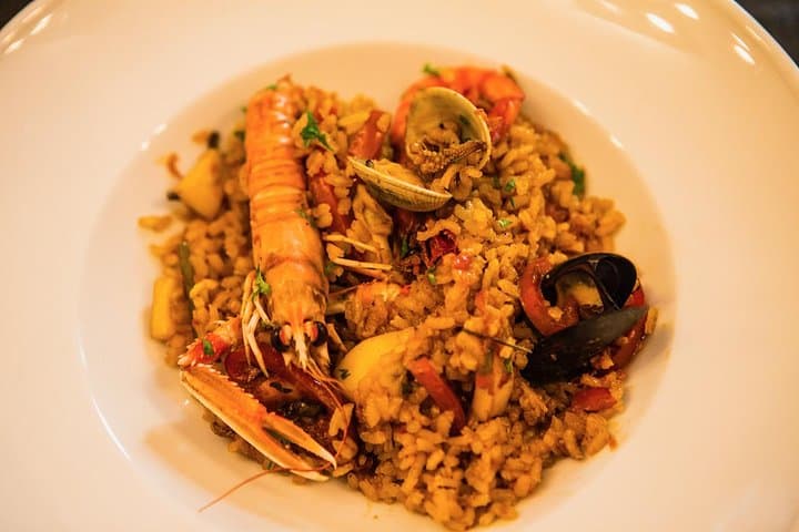 Interactive Paella & Sangria Cooking Class in Barcelona with Josh