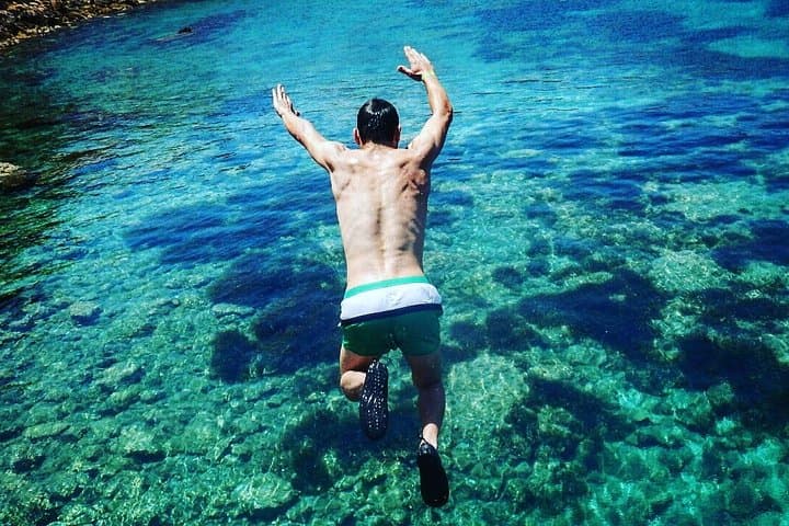 Cliff jumping