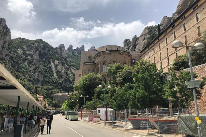 Day Trips From Barcelona to Montserrat