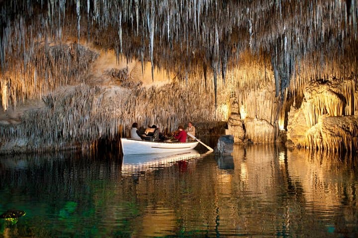 Caves of Drach Half-Day Tour with Boat Trip and Music Concert