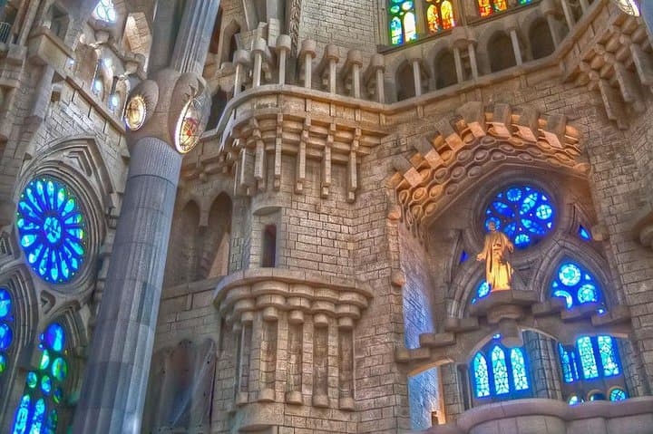 Sagrada Familia Private Tour with Skip-the-Line Ticket
