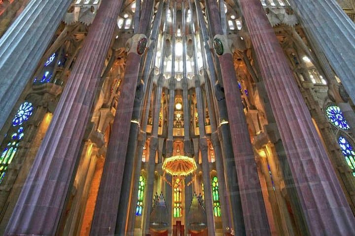Sagrada Familia Private Tour with Skip-the-Line Ticket