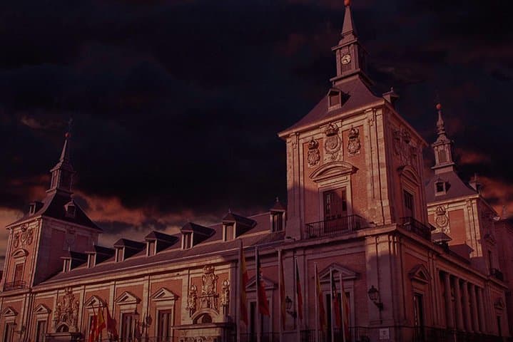 Madrid Night Walking Tour: Spanish Inquisition & Old City Legends