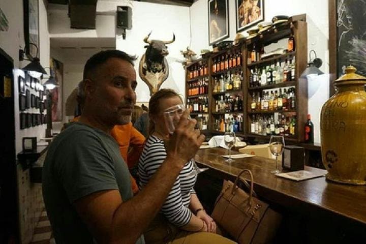 Taste different local drinks by the hand of an expert