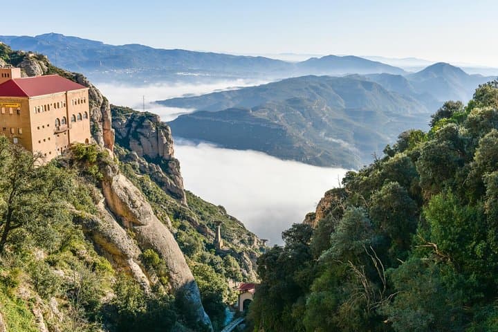 Best of Montserrat: Private Guided Tour with Pick-Up & Drop-Off