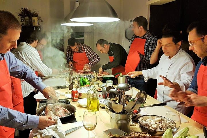 Small-Group Paella Class, Tapas & Market Tour Central Barcelona