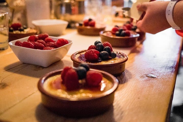 Small-Group Paella Class, Tapas & Market Tour Central Barcelona