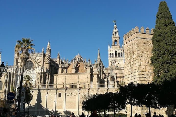 2h30 Private Walking Tour of Seville with Local Guide