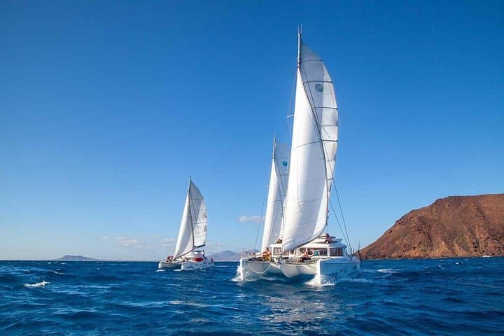4-Hour Sailing Tour of Lobos Island from Fuerteventura