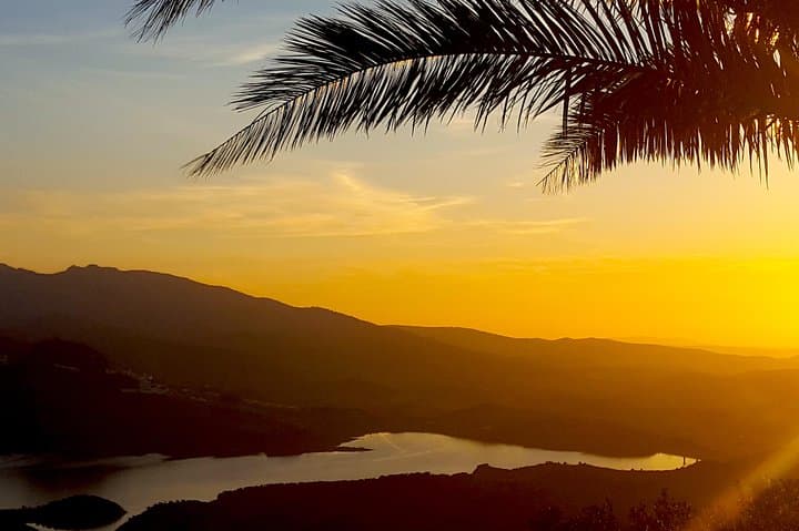 Andalucia by Sunset - half day tour including dinner and Ronda pickup