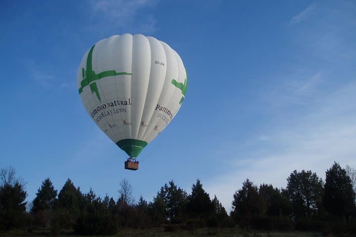 Hot-Air Balloon Ride over Madrid’s Guadarrama Regional Park