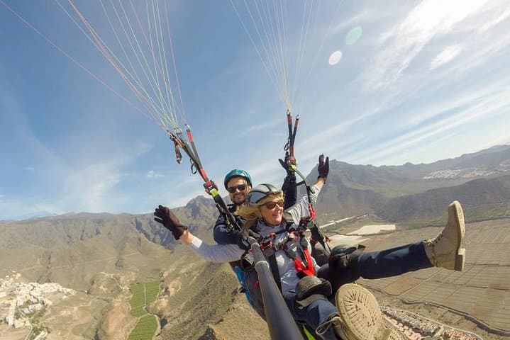Touch the Tenerife sky in two-seater paragliding!