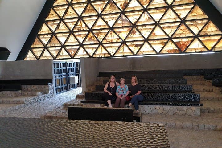 Small-Group for Hotel Stays 4 Hours City Tour & Divers