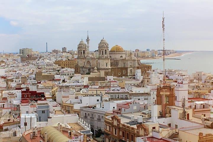 Private 8-hour Tour to Cadiz from Seville with hotel pick up and drop off