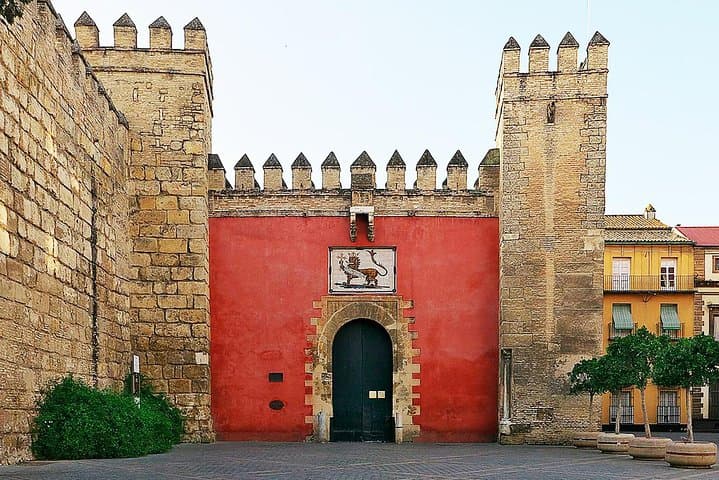 In front of the real Alcazar