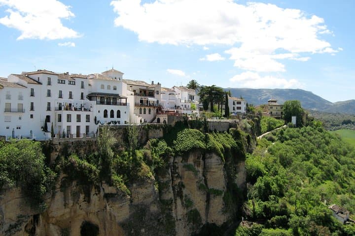 Private Full Day Tour to Ronda from Seville with Hotel pick up and drop off