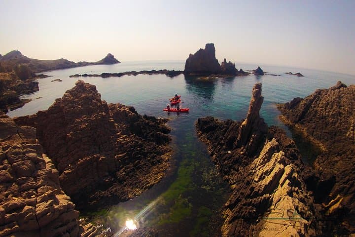 Volcanic reefs