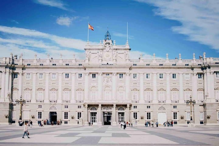 Madrid Royal Palace Tour: Skip-the-Line Tickets and Private Historian Guide