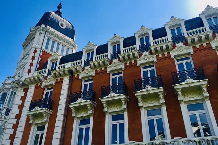 Prado and Reina Sofia skip the line and private visit