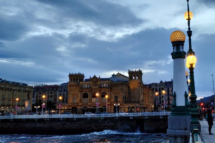 Crossing KURSAAL BRIDGE to the Old Town.