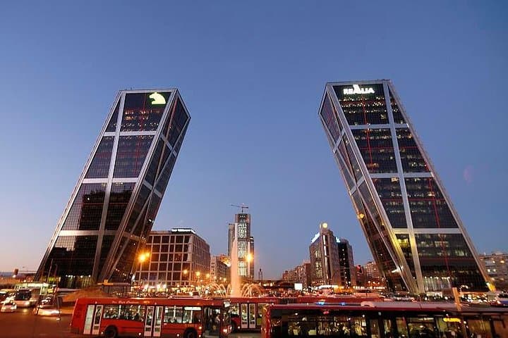Private Guided Half Day City Tour in Madrid with Public Transportation