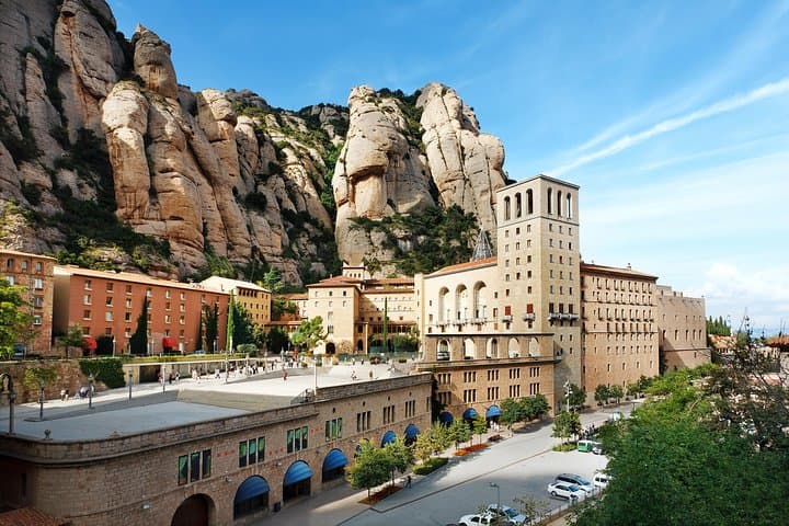 Panoramic Barcelona and Montserrat with Cog-Wheel Train