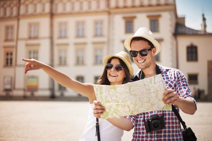 Private Transfer from Santiago de Compostela to Lisbon + 2h Sightseeing