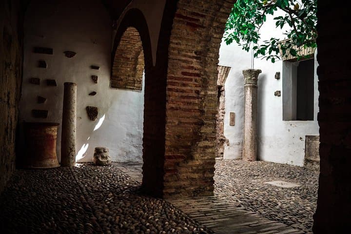 Jewish Quartier & Alcazar from Cordoba official tour