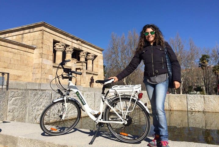 Madrid Fun and Sightseeing Bike Tour