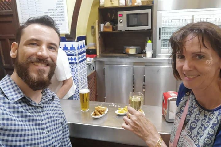 In the Bar Las Golondrinas, a classic from Triana.