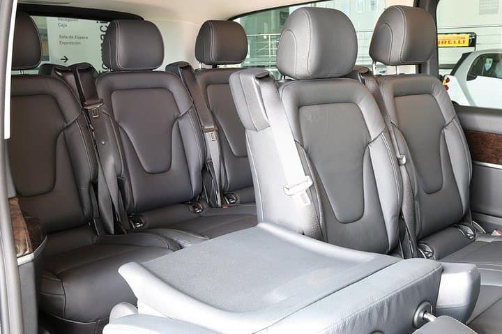 Private transfer from cruise port to Barcelona Airport or hotel