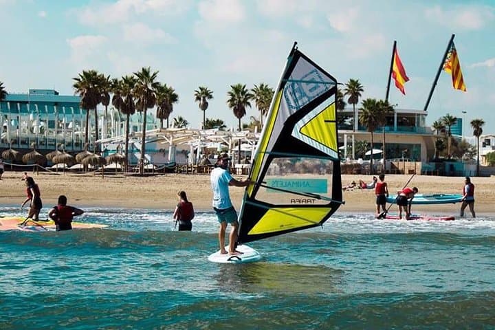Wind Surf lessons in Valencia
