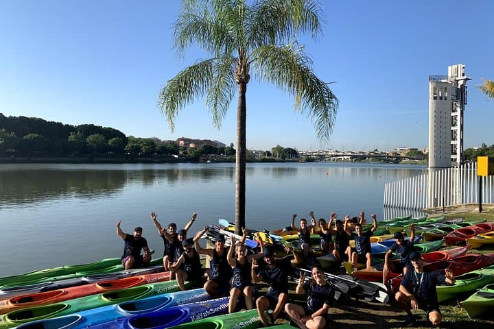 Surrounded by a great team of professionals in the world of Kayaking