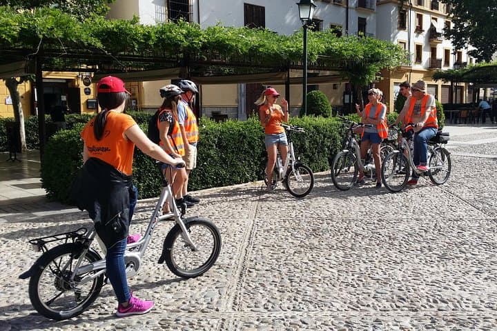 Albayzin and Sacromonte Electric Bike Tour in Granada