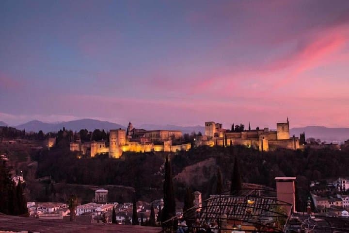 Guided tour Albaicín and Sacromonte