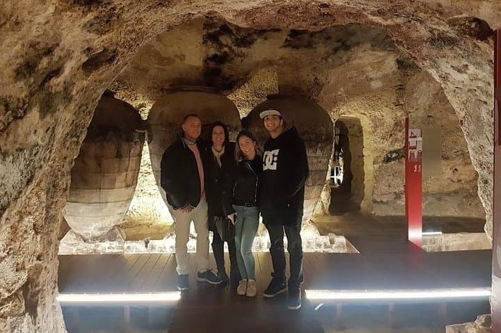 Valencia Wine Country Tour: Wineries, Lunch & Bobal Wines