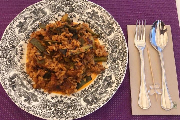 Seville: Paella Showcooking Experience
