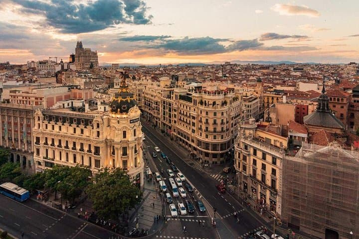 Family Friendly Madrid Private City Tour