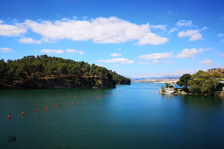 Views of the Guadalhorce swamp reaching the entrance to Caminito del Rey